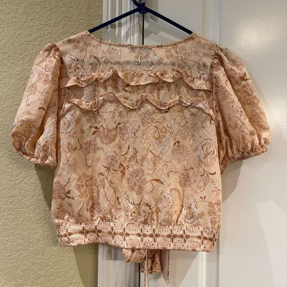 Anthropologie Moon River Tie Knot Button down crop top medium NWOT - Picture 3 of 9